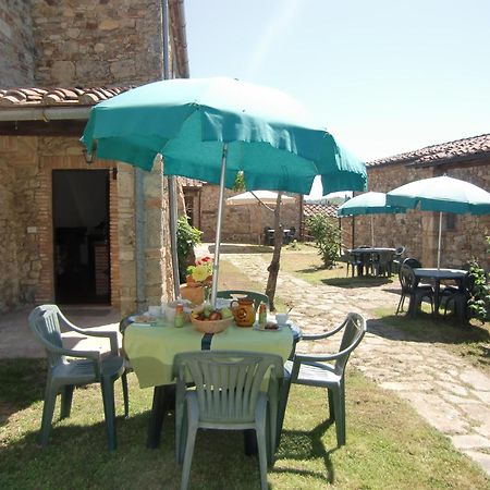 Agriturismo Il Torrione Lecchi Exterior photo